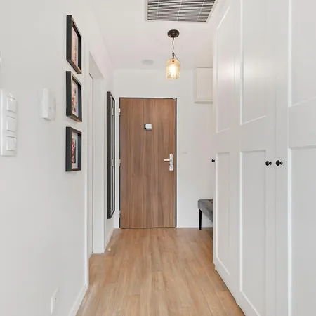 Lam Japanese Garden - Terrace - Ac Lägenhet Bratislava