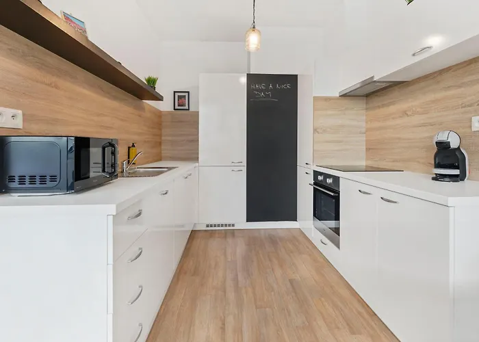 Lam Japanese Garden - Terrace - Ac アパート